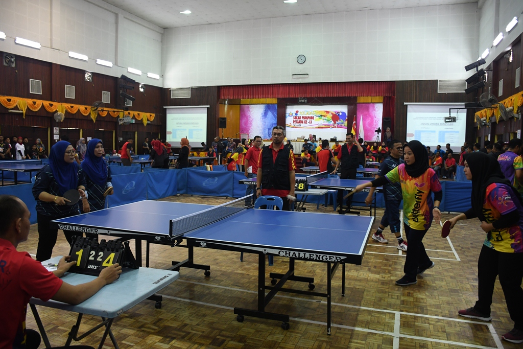 Dewan kompleks sukan kuala langat